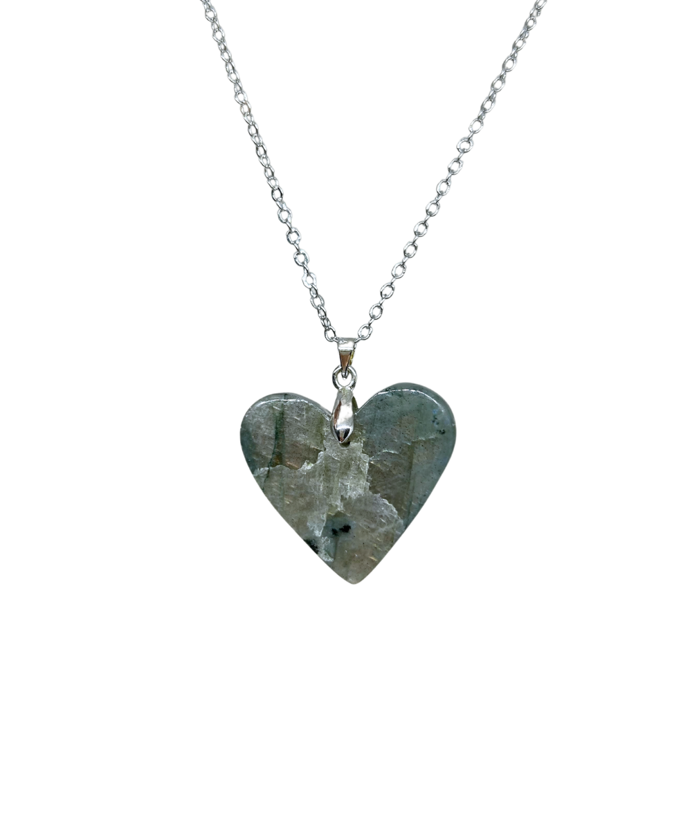 petit coeur en labra - pendentif bélière